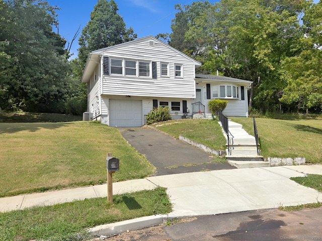 House for sale in Hamden, Connecticut