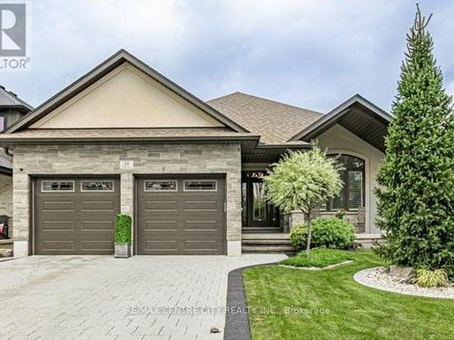 House for sale in Strathroy-caradoc, Ontario