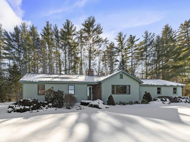 House for sale in New Hampshire