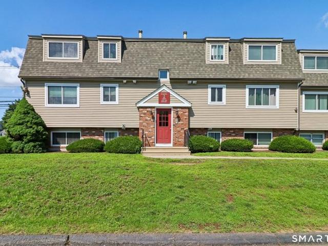 Condo for sale in Wallingford, Connecticut