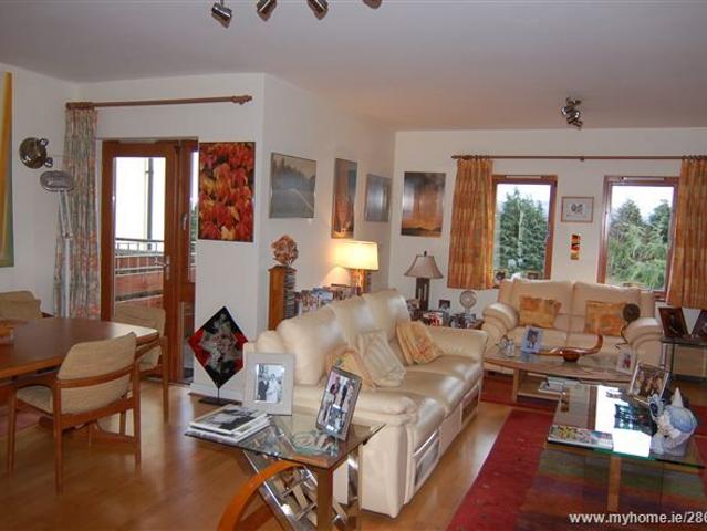 Apartment to rent in Shankill, North Tipperary