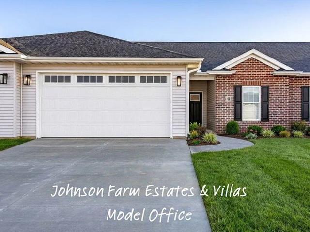 Townhouse for sale in Le Claire, Iowa