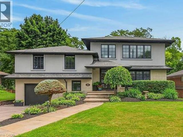 House for sale in Ancaster, Ontario