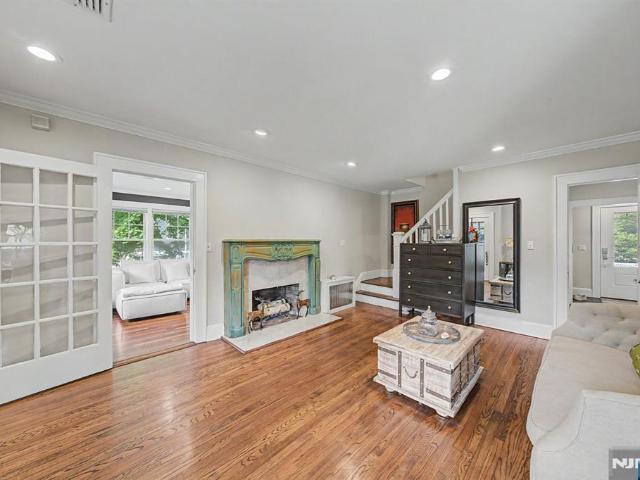 House for sale in Allendale, New Jersey
