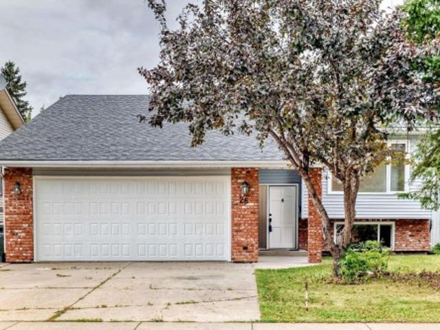 House for sale in Sherwood Park, Alberta