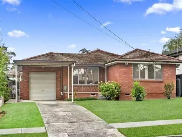 House for rent in Greystanes