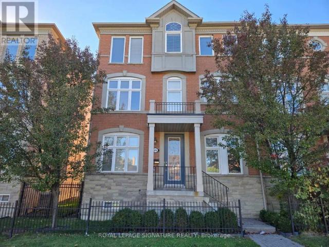 Townhouse for rent in Woodbridge, Vaughan