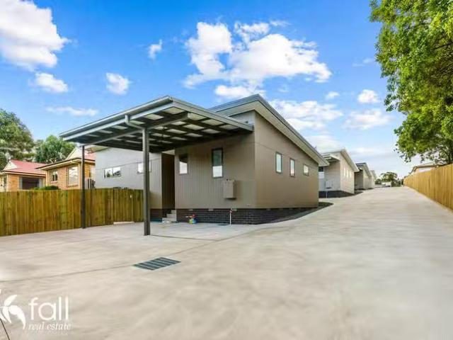 Apartment for rent in Blackmans Bay, Tasmania