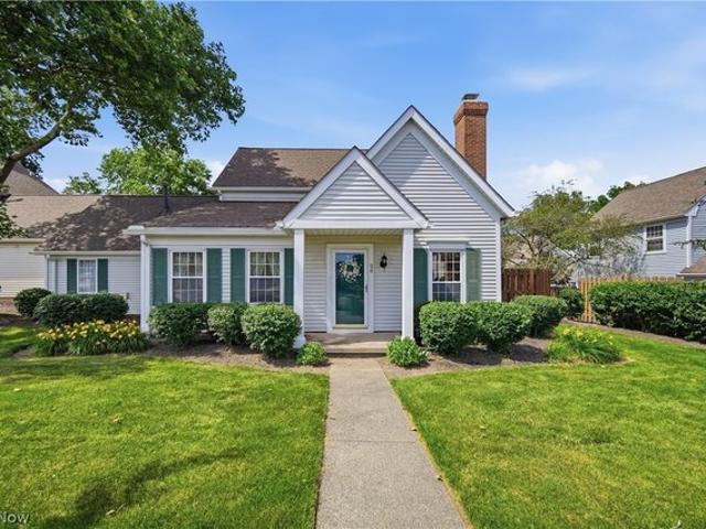 Condo for sale in Summit, Ohio