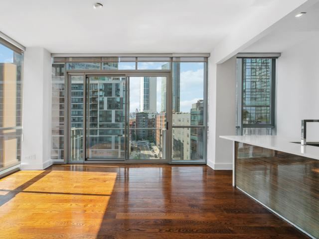 Condo for sale in Long Island City, New York