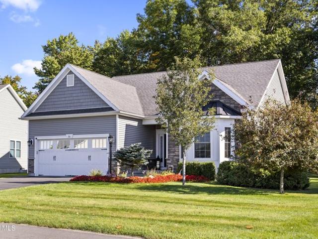 House for sale in Glenmont, Town of Bethlehem