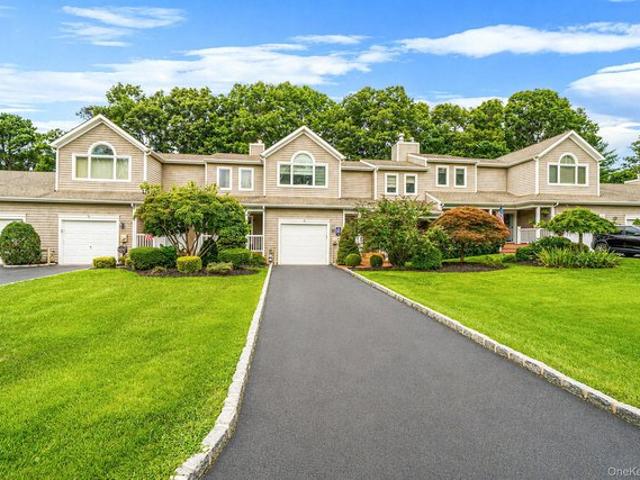 Condo for sale in The Bayberry Club, Town of Brookhaven