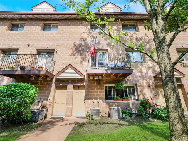 Condo for sale in Rockland, New York