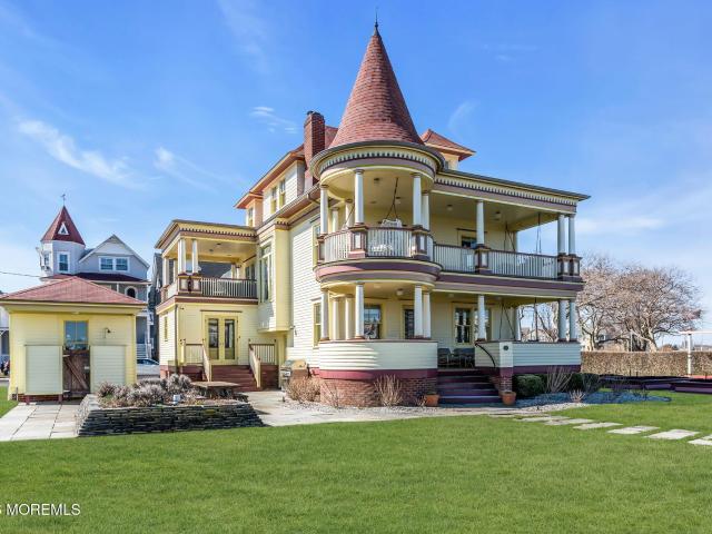 House for sale in Monmouth, New Jersey