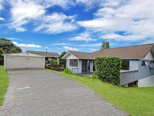 House for sale in Wairau Valley