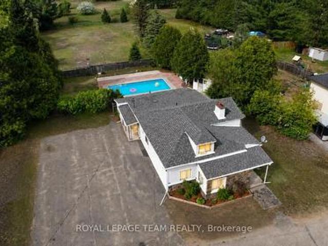 House for sale in Renfrew, Ontario