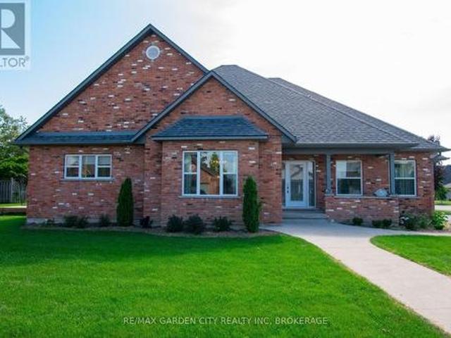 House for sale in Niagara, Ontario