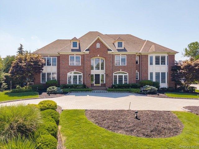 House for sale in Huntington, New York
