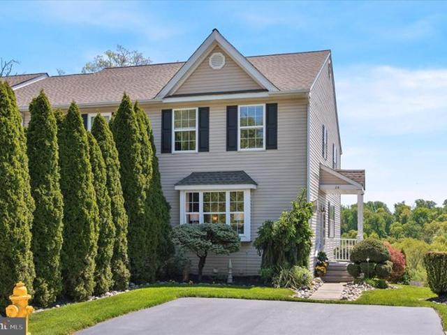 Townhouse for sale in Delco, Pennsylvania