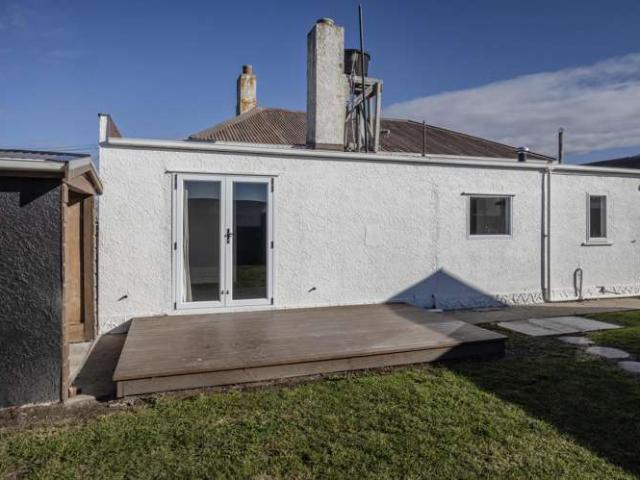 House for sale in Otakou