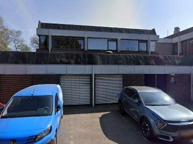 Bedrijfspand te huur in Apeldoorn, Gelderland