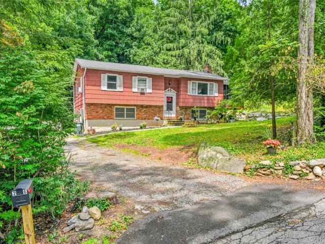 House for sale in Baldwin Place, New York