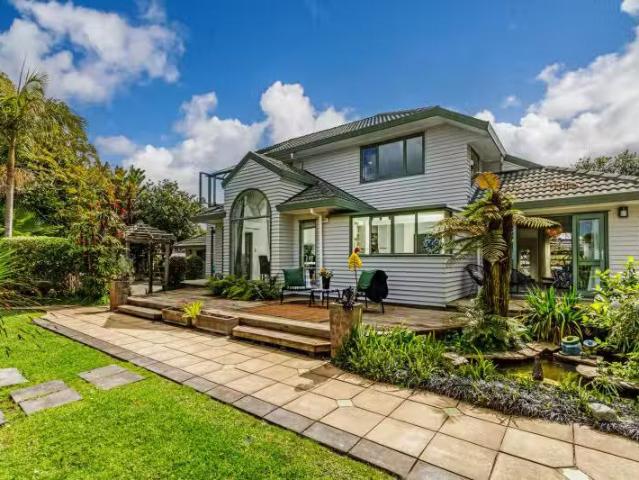 House for sale in Paremoremo, Oroua County