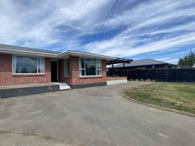 House for rent in Chaslands, Canterbury