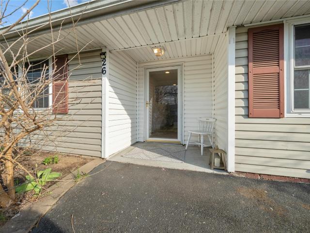 House for sale in Centereach