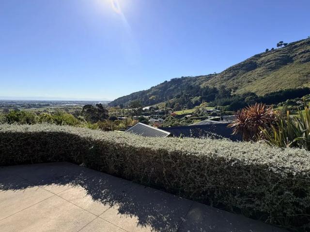 House for rent in Chaslands, Canterbury