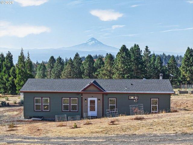 House for sale in Lyle, Klickitat County