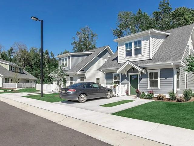 Townhouse for rent in Hampstead, North Carolina