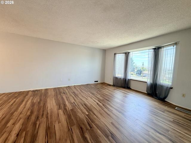House for sale in Pendleton, Umatilla County