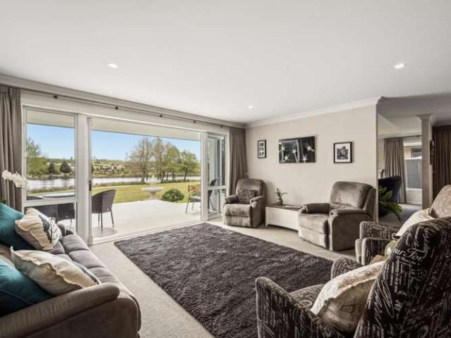 House for sale in Pyes Pa, Greerton