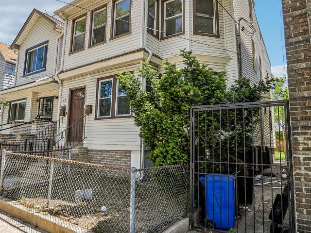 House for sale in Hudson, New Jersey