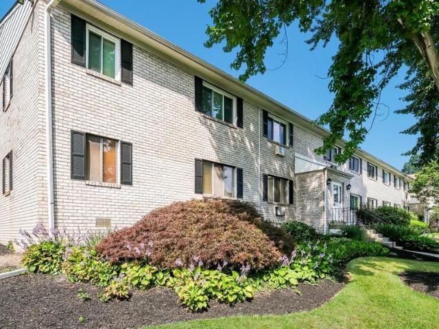 Condo for sale in Bucks, Pennsylvania