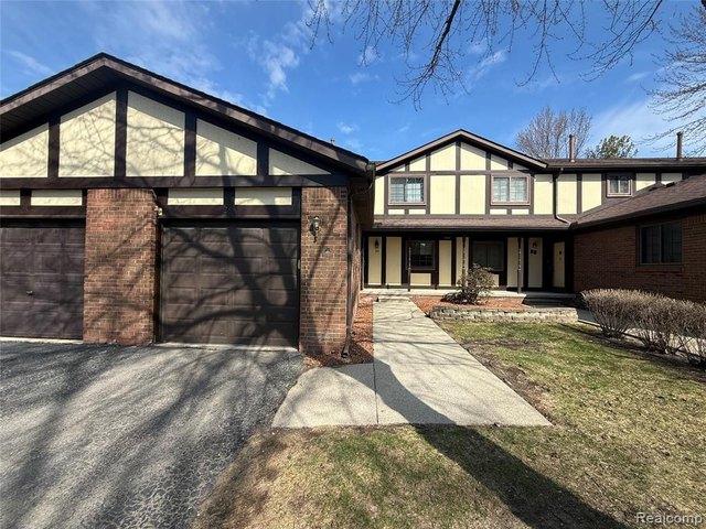Condo for sale in Allen Park, Michigan