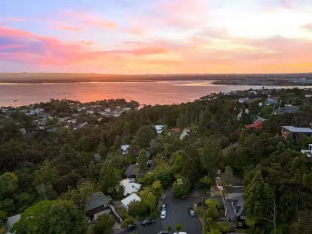 House for sale in Wairau Valley