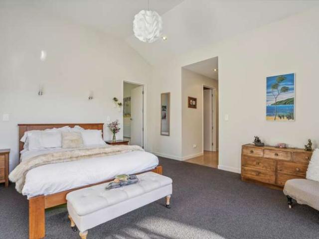 House for sale in Otakou