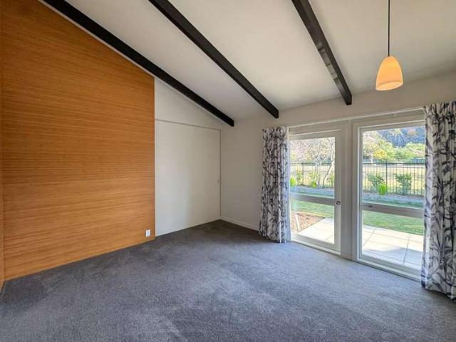 House for rent in Chaslands, Canterbury