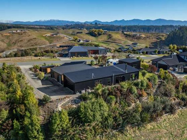 Property for sale in Cable Bay, Nelson Bays