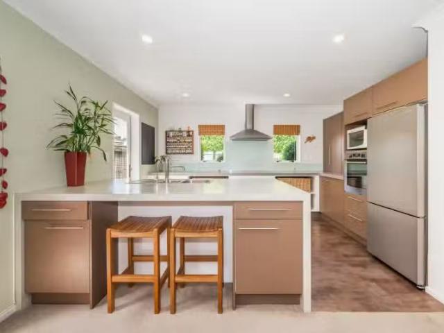 House for sale in Waikanae Beach, Wellington