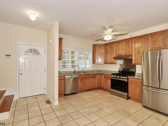 Townhouse for sale in Scotch Plains, New Jersey