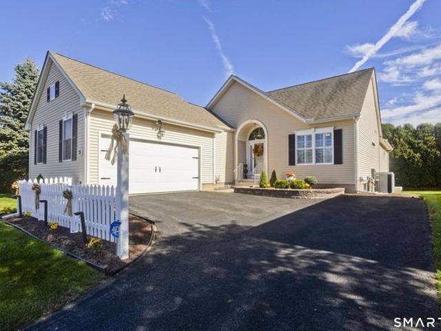Condo for sale in Windsor Locks, Capitol Planning Region