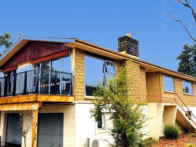 House for rent in Otakou