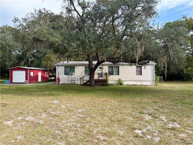 House for sale in Inglis, Levy County