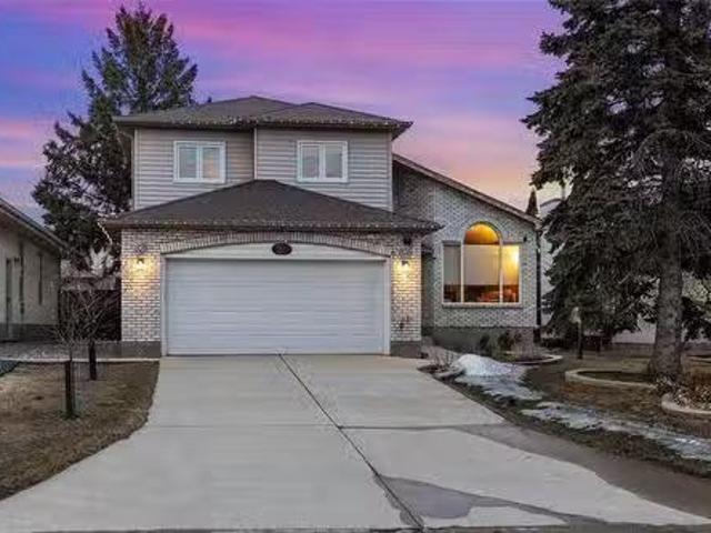 House for sale in East St. Paul, Manitoba