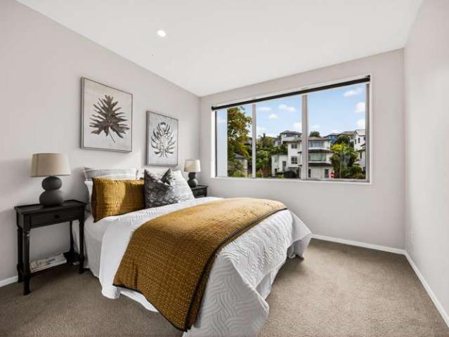 Townhouse for sale in Whangaparaoa