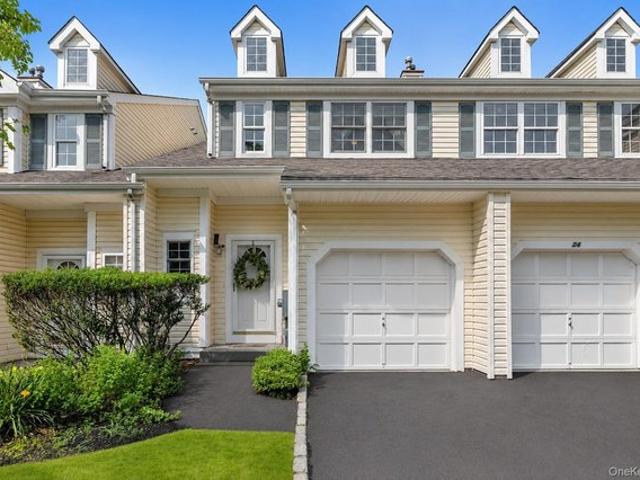 Condo for sale in Nesconset, Town of Smithtown