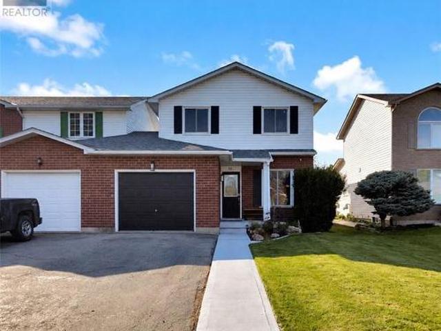 House for sale in Caledonia, Ontario
